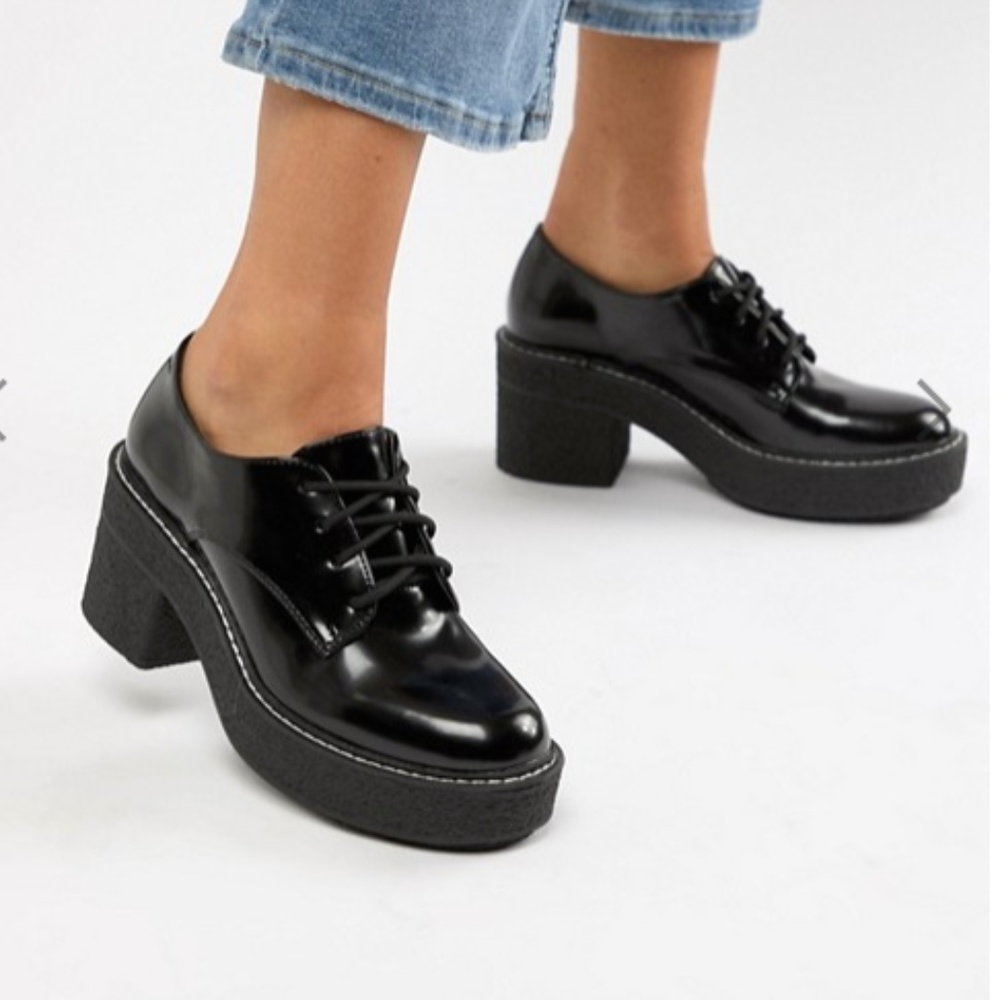 Bershka heeled brogue